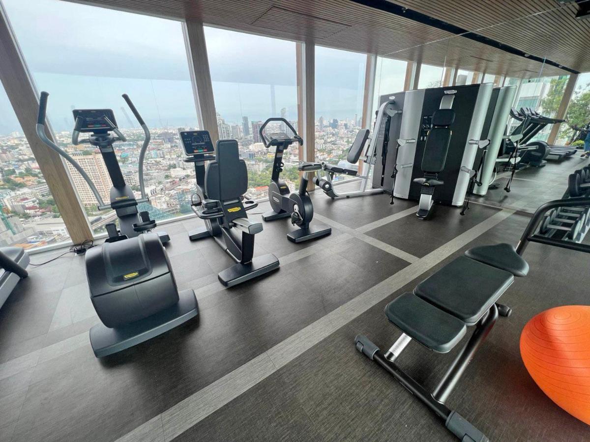 בנגקוק 2 Bedroom Luxury Apartment 3 Min Walk From Bts Ekkamai מראה חיצוני תמונה